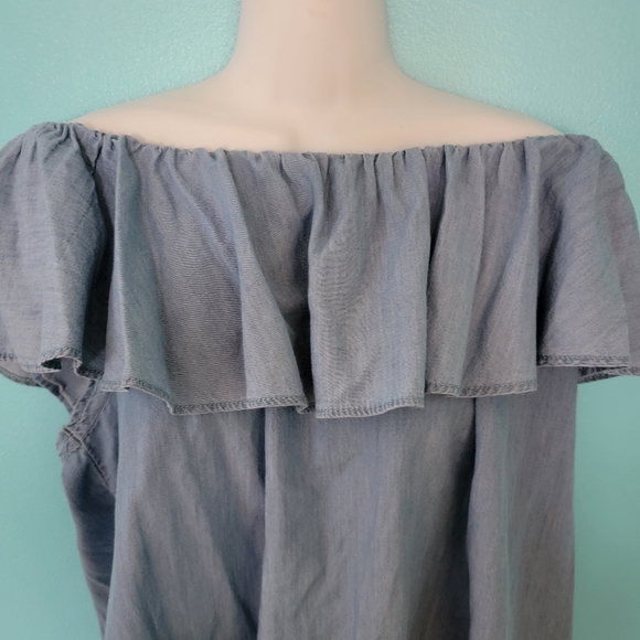 Nwot Chambray Denim Off Shoulder Top - Picture 5 of 7